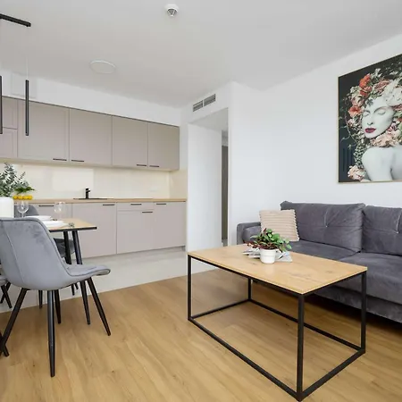 Apartament Ursynów With Desk&balcony By Renters *