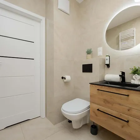 Apartment Ursynow With Desk & Balcony By Renters