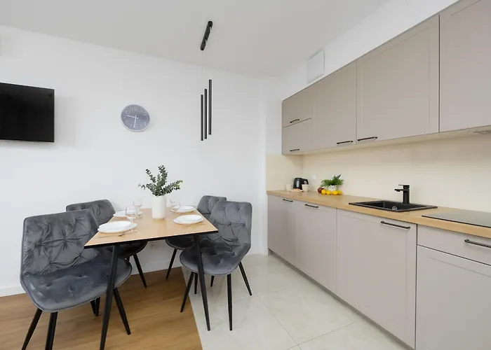 Ursynow With Desk & Balcony By Renters Apartment *