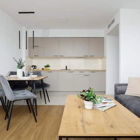 Apartmán Ursynow With Desk & Balcony By Renters Varšava