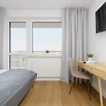 Ursynow With Desk & Balcony By Renters Lägenhet *