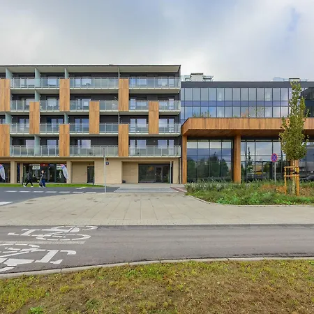 公寓 Ursynow With Desk & Balcony By Renters *