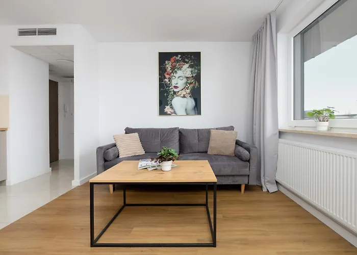 Ursynow With Desk & Balcony By Renters *