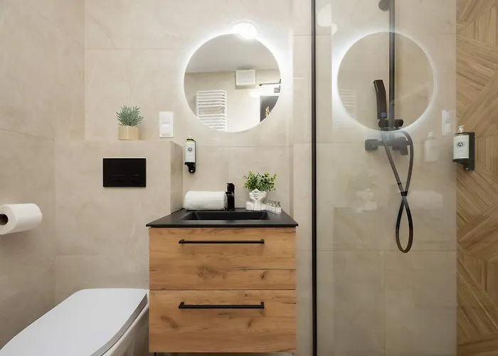 Ursynow With Desk & Balcony By Renters Apartmán